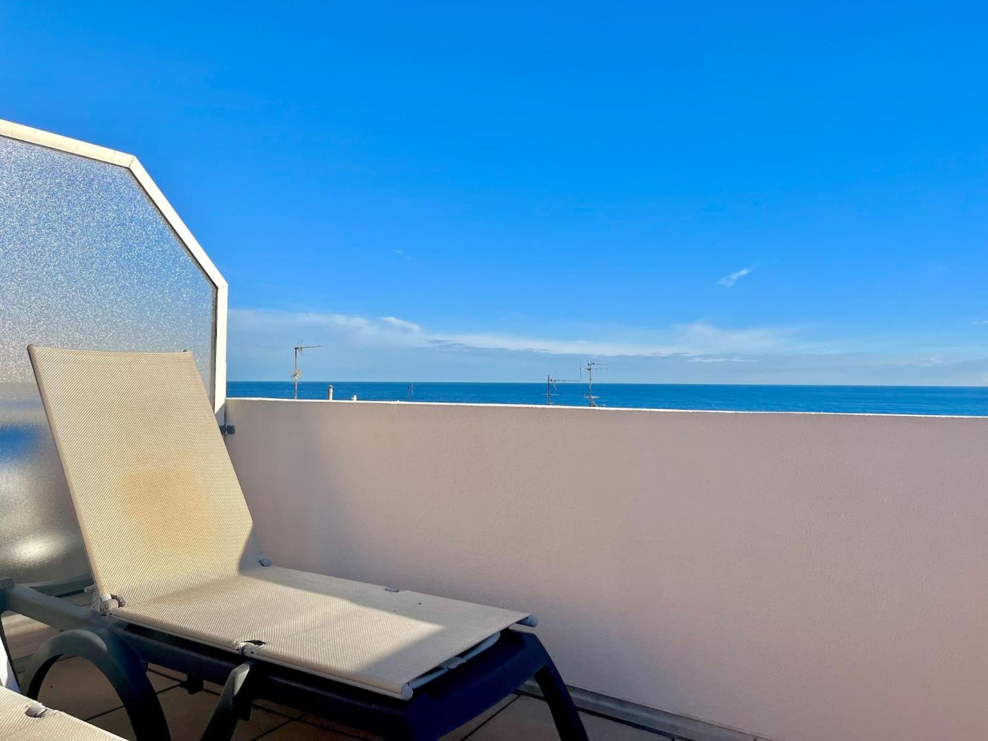 Ferienwohnung "Le Rooftop Des Rivages" Immense Terrasse, Centre Menton Exterior foto